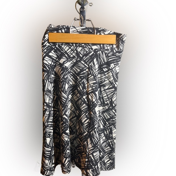 Salaam - Picture 1 of 3